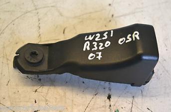Mercedes R Class Middle Row Seat Belt Catcher Right Side A2518601669 W251 2007