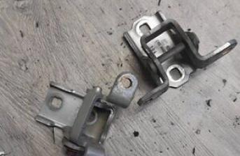 VAUXHALL Insignia 2008-2017 .5DR DOOR HINGES FRONT PASSENGER SIDE LEFT + BOLTS