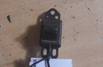 CHRYSLER VOYAGER 2004-2008 COURTESY OPEN/CLOSE DOOR SWITCH 04685727AB