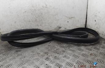 Fiat 500 Right Driver Offside Front Door Seal Rubber Mk1 2007-2024