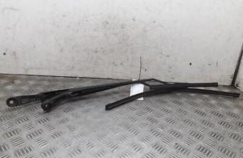 Nissan Note Front Windscreen Pair Of Wiper Arm E11 Mk1 2004-2013
