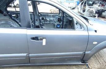 Kia Sorento Right Driver Offside Front Door P/C Pewter Grey V9 Mk1 2003-2009