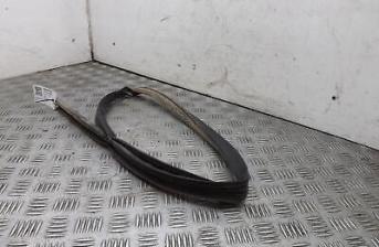 Audi Q5 Right Driver Offside Lower Door Seal Rubber Mk2 Fy 2017-2024