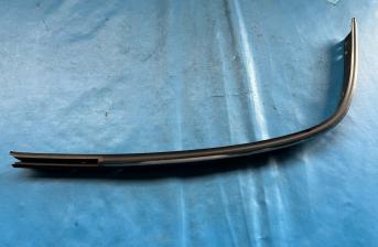 BMW Mini One/Cooper/S Right Side Roof Moulding Seal Trim (Part #: 7123438) R52