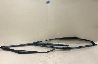 S-MAX FRONT WIPER SCREEN WIPER  ARMS AND BLADES 29 & 30 INCH BLADES 2015 2021