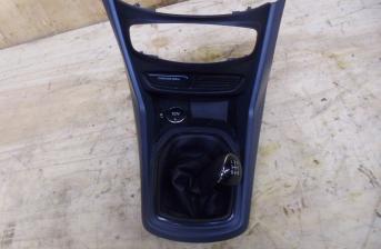 FORD B MAX CENTRE CONSOLE FASCIA TRIM WITH GEAR GAITOR AND KNOB 2012 - 2017