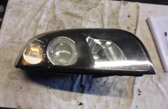 2006 VOLVO S40 OS OFF SIDE DRIVERS HEADLIGHT LAMP