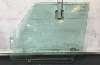 LAND ROVER DISCOVERY 300TDI PASSENGER SIDE FRONT GLASS 3 DOOR N/S/F REF:N509