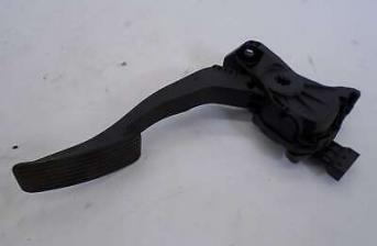 VAUXHALL ASTRA 2.0 DIESEL 2009-2015 ACCELERATOR PEDAL (ELECTRONIC) 13252704