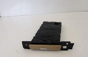 BMW 3 SERIES 320 D EXCLUSIVE EDITION E91 10-12 PASSENGER N/S CUP HOLDER 7127463