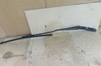 AUDI A5 8T S-LINE 2010 PASSENGER SIDE FRONT WIPER ARM WITH BLADE P/N: 8T2955408
