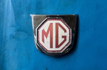 MG F Front Bumper Badge (Part # : DAB101370) 1996 - 2002