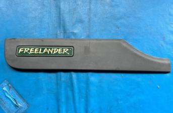 Land Rover Freelander Left Side Tailgate Moulding Trim (Black) Part #: DGP10097