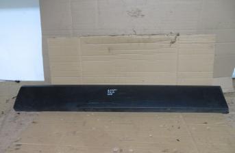 RENAULT TRAFIC 3 X82 2015 NEARSIDE DRIVER SIDE MIDDLE MOULDING TRIM 9345358