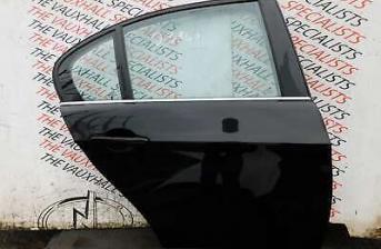 BMW 3 SERIES 320D E90 4DR SALOON 06-11 DRIVER O/S/R DOOR (BARE) BLACK *SCRATCHES