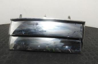 LANDROVER RANGE ROVER L322 Right Wing Grille 2001-2012