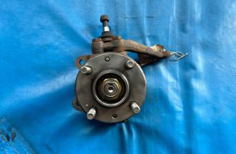 MG TF Left Side Front Non-ABS Hub Assembly (2002 - 2006)