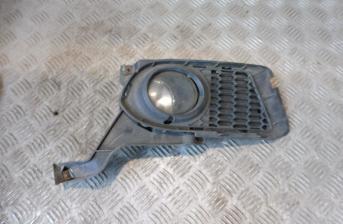 09 BMW 3 SERIES E92 COUPE FRONT SPOTLIGHT LAMP & SURROUND O/S RIGHT DRIVERS SIDE