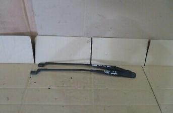 VAUXHALL ZAFIRA C TOURER 2015 PAIR OF FRONT LEFT & RIGHT WIPER ARM 20812596