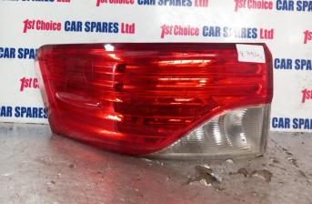 Toyota Avensis Saloon mk3 facelift 2014 passenger outer tail  light lamp CHIPPED