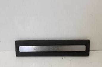 LAND ROVER MK5 L462 2017-ON LEFT FRONT N/S/F DOOR SILL TRIM HY32-13201-AA 38777