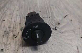 RENAULT CLIO MK3 GT LINE TOMTOM 2010-2012 AIRBAG ON/OFF SWITCH 8200169589