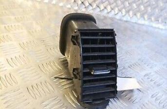 TOYOTA PRIUS T4 2003-2009 FRONT PASSENGER SIDE DASHBOARD AIR VENT 55062-4701