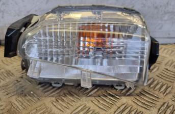 TOYOTA PRIUS 1.8 FRONT RIGHT BUMPER LIGHT DRIVER SIDE OSF 2012 JAPAN MODEL