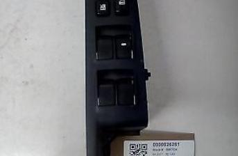 MITSUBISHI OUTLANDER MK2 2007 - 2013 RIGHT FRONT ELECTRIC WINDOW SWITCH 8608A223