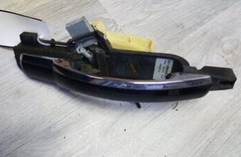 Ford Mondeo Mk3 5 Dr 00-07 DR HANDLE EXT (REAR DRIVER SIDE)  4S71-X264A26-BC