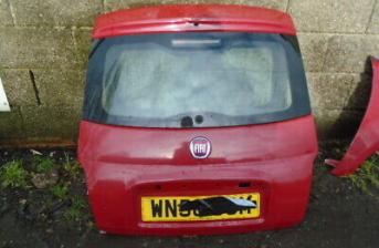 FIAT 500 2008-2015 TAILGATE RED 111