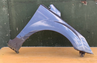 2008 FORD FOCUS RIGHT DRIVERS O/S FRONT WING VIOLET METALLIC