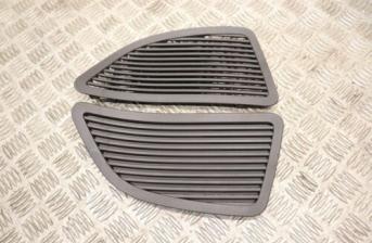 FORD C-MAX MK2 SIDE VENTS PAIR 2015-2019 YT67