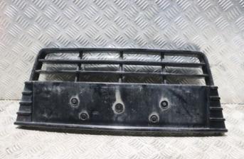 FORD FOCUS MK3 FRONT BUMPER LOWER GRILL 2011-2015 BT62