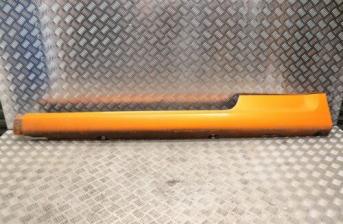 FORD FOCUS MK2 ST225 NS SILL SIDE SKIRT IN ELECTRIC ORANGE 3DR 2005-2008 CV55