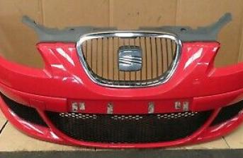 SEAT LEON 2004 FRONT BUMPER IN RED