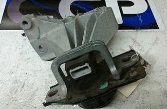 NISSAN QASHQAI 1.5 DCI 2010 FRONT RIGHT ENGINE MOUNT - 201