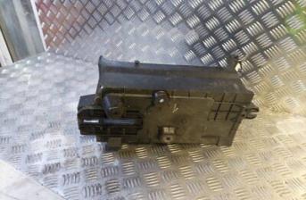 VAUXHALL INSIGNIA ESTATE 5 Dr Hatch 2008-2017 BATTERY BOX 312632764