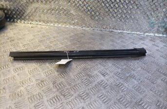 AUDI A4 B6 B7 02-09 3DR REAR PASSENGER SIDE OUTER WINDOW SEAL 8H0839477/8