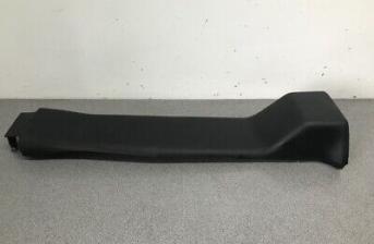 Land Rover Discovery 2 TD5 Front B Pillar Trim Driver Side Ref ad53