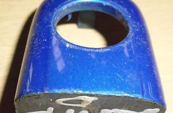 PEUGEOT 307  DOOR HANDLE END CAP IN BLUE KMFD