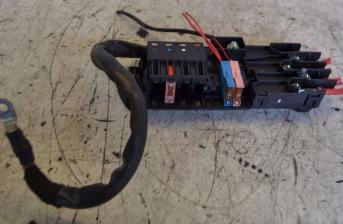 Mercedes CLS Battery Terminal Fuse Box In Boot A2115452301 w219 2006