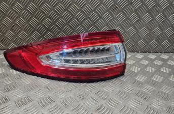 FORD MONDEO TITANIUM ECOnetic 2015 PASSENGER SIDE OUTER REAR LIGHT TAIL LIGHT