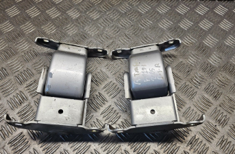 RENAULT TRAFIC X82 27 BUSINESS 2015 PAIR OF DRIVER SIDE REAR DOOR HINGES