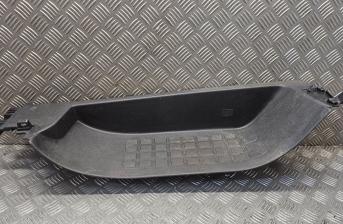 PEUGEOT EXPERT 1400 EURO6 2019 OSF DRIVER SIDE FRONT DOOR STEP COVER 98091632ZD