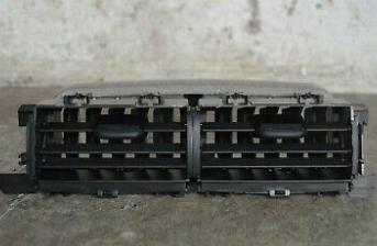 Toyota Yaris Middle Air Vent 55607-K0050 2020 Yaris 1.5 Hybrid Centre Airvent