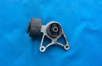 Land Rover Freelander Right Side Rear Differential Mounting  KHC100800/KHC00001