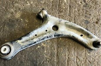 FORD FIESTA 1.0 PET 2012 13 14 15 16-2017 LOWER ARM/ WISHBONE FRONT DRIVER SIDE