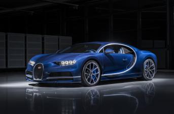 Bugatti Chiron side-view Bugatti Chiron side-view image