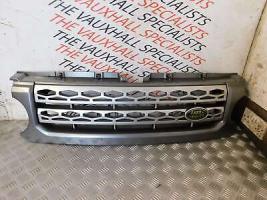 LAND ROVER DISCOVERY MK4 TDV6 XS 09-13 FRONT BUMPER GRILLE AH228138BW 23747